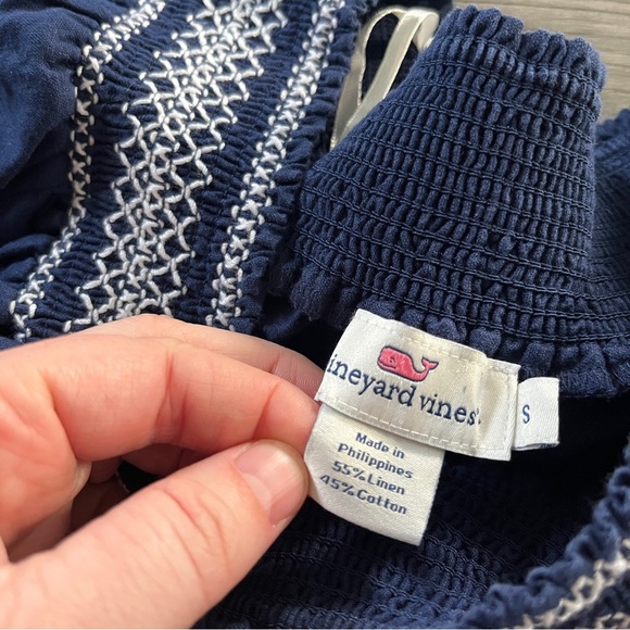 Vineyard Vines Womens Navy Blue White Cold Shoulder Smocked Blouse Size Small - Picture 5 of 6